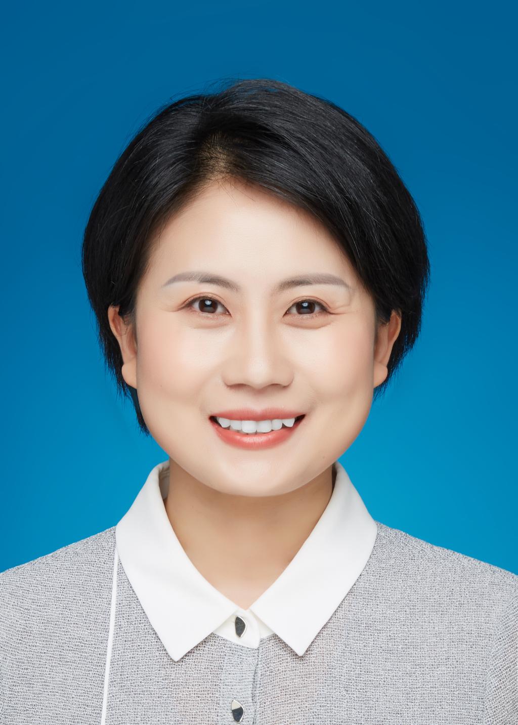 王佳